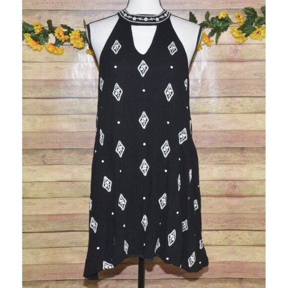 Entro Black Sleeveless A-Line Mini Dress L Floral Cream Embroidery High Neckline - Picture 1 of 13